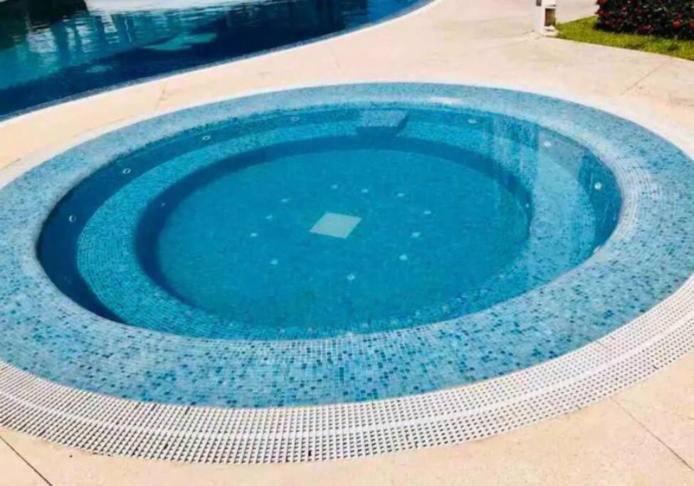 Home & Office Cancun Pool 外观 照片